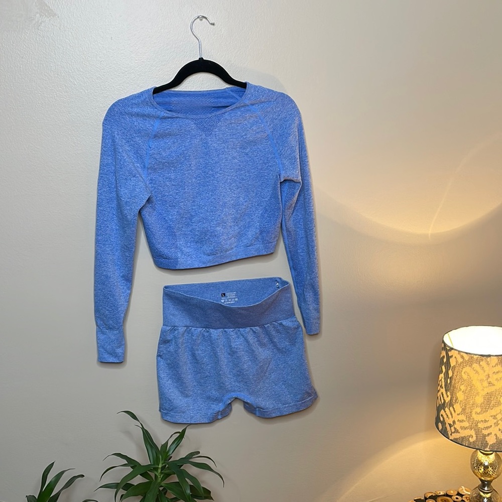 SHEIN cropped workout set